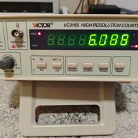 Frequenzimetro VIC 3165