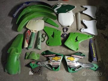 Plastiche motocross Kawasaki e Yamaha 