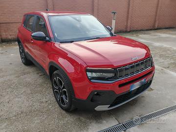 Jeep Avenger Altitude 100cv + set gomme invernali