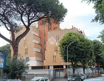 2 LOCALI A ROMA
