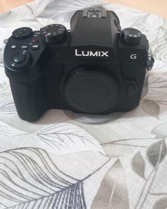 Panasonic lumix g90