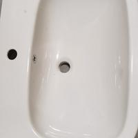 lavabo più piatto doccia. 