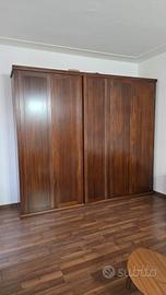 Armadio a 5 ante in legno