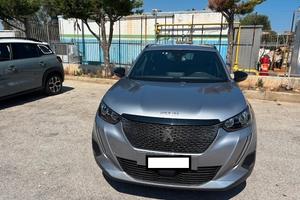 Peugeot 2008 BlueHDi 130 S&S EAT8 Allure