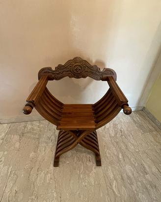 Seggiola Savonarola in legno