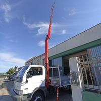 Nissan Cabstar 3.0 con Gru anno 2005