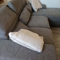 Divano Poltronesofà grigio con puffi