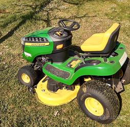 Trattorino tosaerba John Deere X105 auto