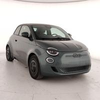 Fiat 500 500e Berlina 42 kWh Giorgio Armani