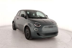 Fiat 500 500e Berlina 42 kWh Giorgio Armani