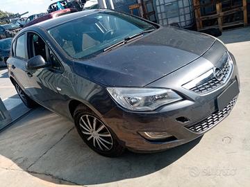 PER uso RICAMBI - opel astra J 2012 BERLINA