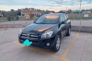 rav 4 150 cavalli con gancio traino