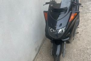 Scooter mbk skyilaner 250