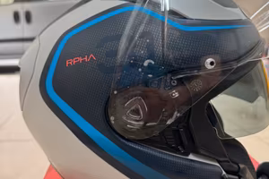 CASCO  HJC RPHA 31 IN CARBONIO