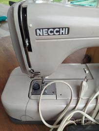 macchina da cucire vintage necchi