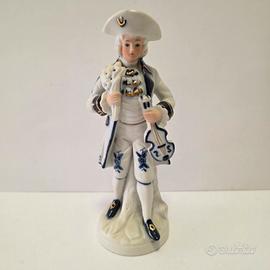 Scultura ceramica violinjsta bianca blu oro