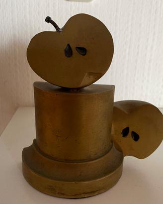 Scultura astratta in bronzo di Vanni Viviani