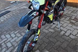 FANTIC 50 SUPERMOTARD