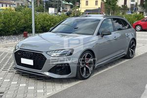 AUDI RS 4 Avant