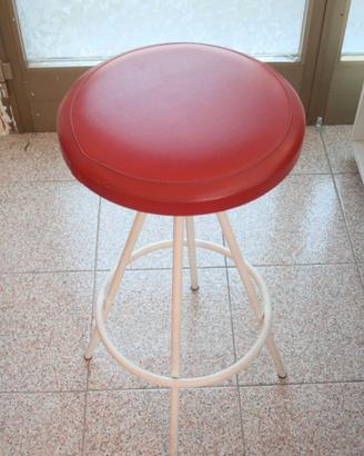 Sgabello metallico seduta in ecopelle Rossa