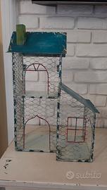 Casetta appendibile in stile shabby chic 