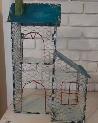 Casetta appendibile in stile shabby chic 
