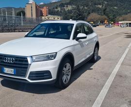 Audi Q5 2.0 TDI quattro S tronic Business