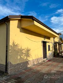 Casa indipendente con Giardino