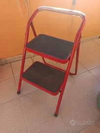 Scaletta in metallo due gradini