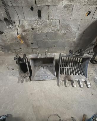 ATTREZZI PER MINI ESCAVATORE