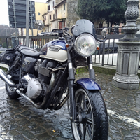 Triumph Bonneville SE