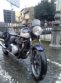 Triumph Bonneville SE