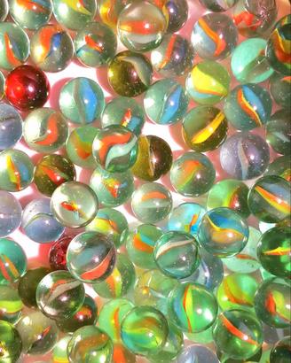 3000 biglie in vetro