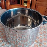 casseruola molto capiente, acciaio inox 18/10. Aet