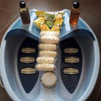 APPARECCHIO PER TRATTAMENTO BENESSERE PIEDI