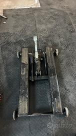 Cric sollevatore moto