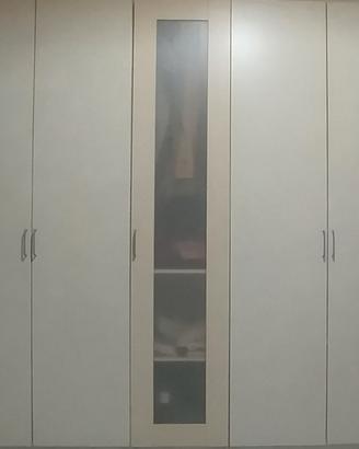 camera da letto Ikea bianca come nuova completa