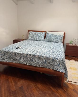 Camera da letto: Letto + comodini + cassettiera