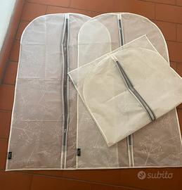 N. 3 sacchi porta abiti con cerniera