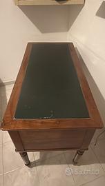 Scrivania antiquariato