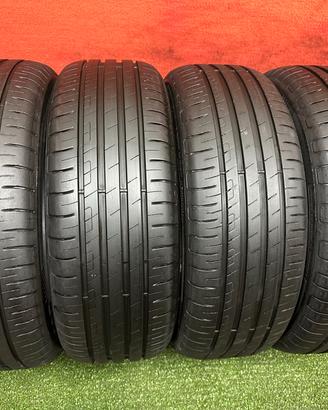 215 55 17 Gomme Estive 90-99% GoodYear 215 55 R17