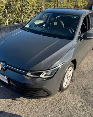 Volkswagen Golf 1.0 TSI EVO Life-2021
