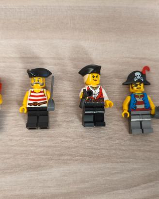 Lego pirati 4 Minifigures 