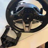 Volante e pedaliera Hori