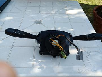 Com2005 devioluci peugeot 96630724XT