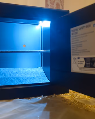 Cassaforte digitale nuova da muro con led
