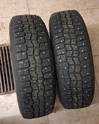 Coppia ruote chiodate 