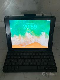 Tastiera logitech Slim Folio per Ipad