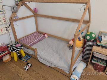 Letto Casetta Montessori Materasso Armadi