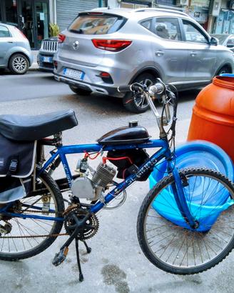 Mountain bike con marce perfette condizioni